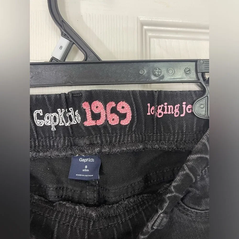 2 pairs of Gap jeggings size 8 slim